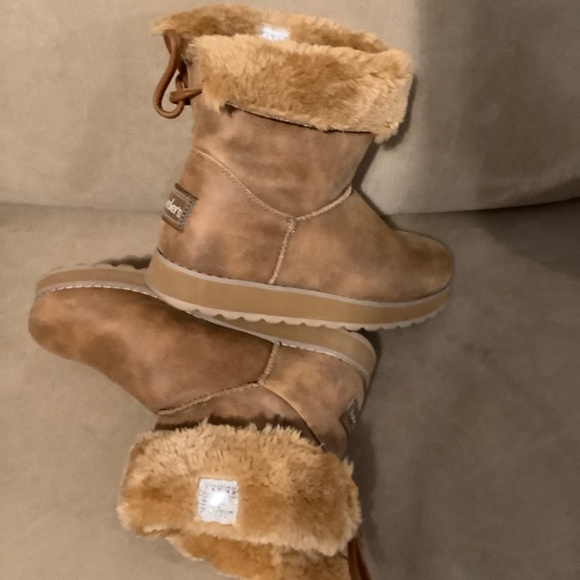 Sketchers Boots - Picture 4 of 5